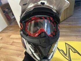 Helma motocross scorpion vx15 + dres a rukavice
