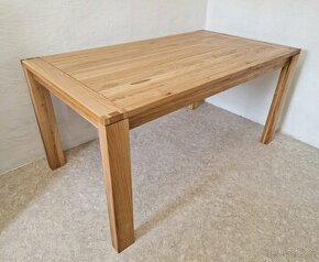 Nový masivní dubový stůl