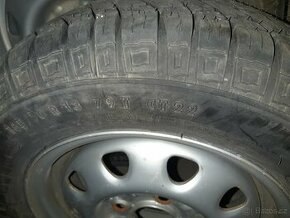 Kola a pneu felicia - 1