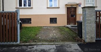 Pronájem parkoviště Praha 4 - Michle