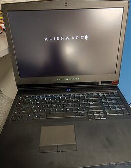 Herní Dell Alienware 17 R4 - i7-7820HK,GTX 1080M 8GB,SSD+HDD