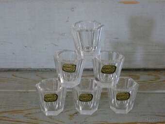 ART DECO panák BOHEMIA GLASS ČSR - štamprle