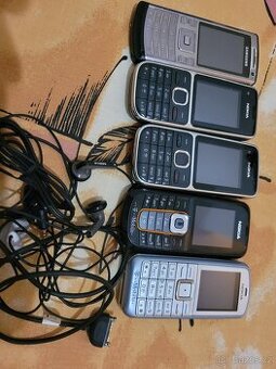 Samsung U800 Nokia C2-01 Nokia 6070 Nokia 2600 Classic - 1