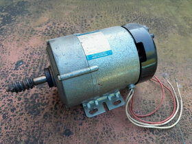 Motor na gril - 1