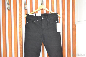 Nové džíny, kalhoty zn. H&M vel. 30/ 32 - s cedulkou
