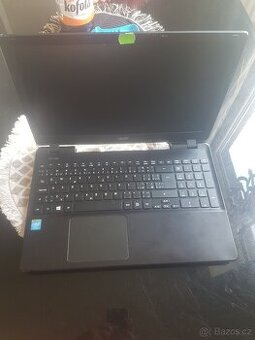 Prodám acer TRavelmate P256 serie na dily - 1