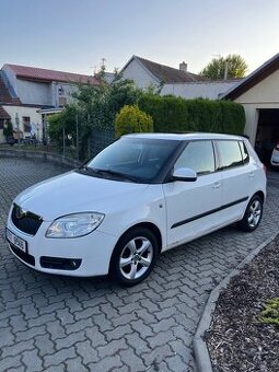 Škoda Fabia 1.6 77 kW – 2007, Nová STK, Servis, Nové Pneu