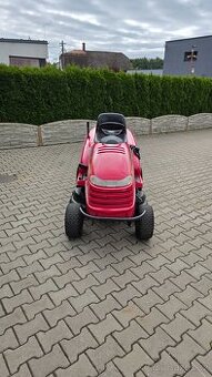 Zahradní traktůrek Honda 2417 zimní cena 45tis.