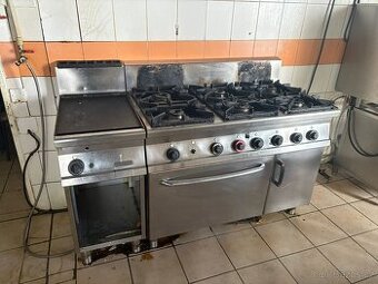 Prodám plynový sporák s troubou a grilovací desku