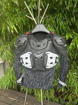 Chránič těla LEATT 4.5 vel. S/M