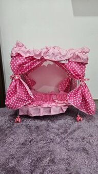 Postýlka s nebesy pro panenky