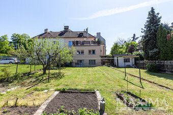 Dům 6 a více o ploše 300 m2 - Praha, Žižkov