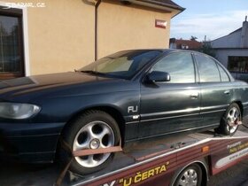 Opel Omega rok 2000 na náhradní díly levné 3.0i
