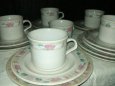 Sada hrnků s talířky i podšálky