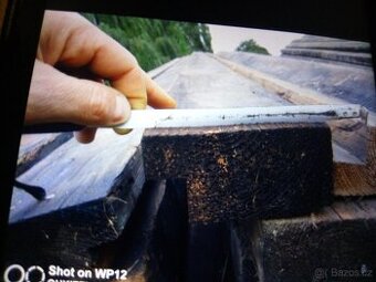 modřinove trámky, fošny,latě,desky,dřevěny rošt,plot,bouda