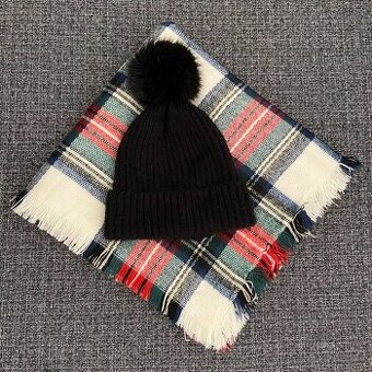 Dámský zimní pléd šála šátek vel. 150×150 cm