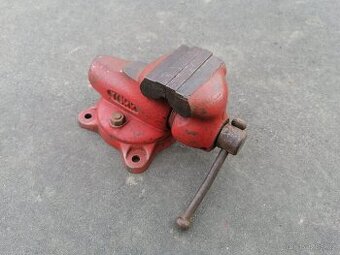 Predám zverák YORK 150