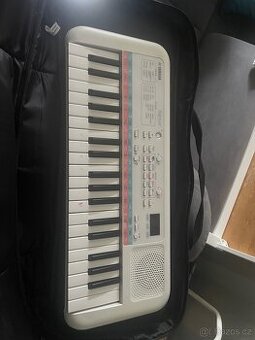 Klavesy Yamaha Remie