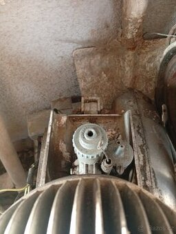 Prodám díly na Jawa pionýr