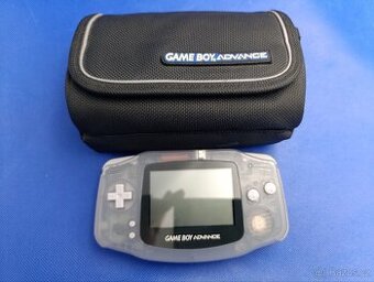Nintendo Gameboy Advance + Hry