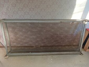 Síto, drátěnka z postele