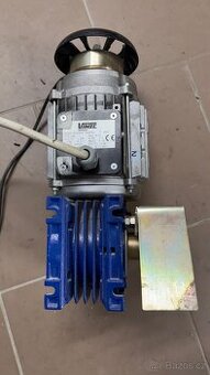 Elektromotor s prevodovkou