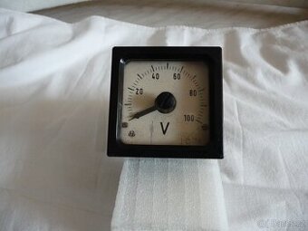 Měřící přístroj