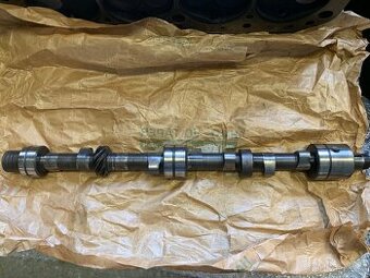 Ostrá váčková hřídel MG MGB