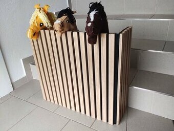 Hobby Horse stáj box + koníci