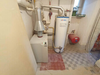 Plynovy kotel ocelot a bojler vyborny stav