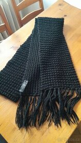 černá pletená šála HM, nenošená - 1