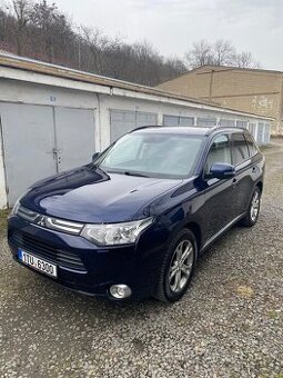 Mitsubishi Outlander 3 2,2 Di-D, 4x4,2014, 7 míst SUV