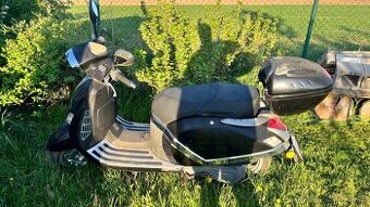 Skutr Znen 125