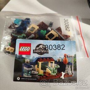 Lego Jurassic World 30382 Ohrádka s mládětem Velociraptora