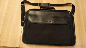 Parádní pouzdro na notebook 18,4 ” používané - 1