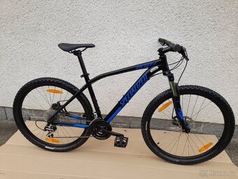 Alu horské kolo Specialized 27,5"