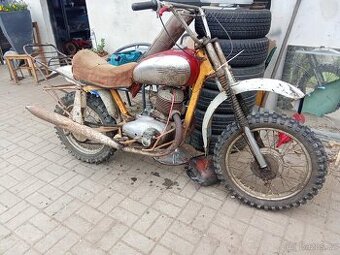 Jawa 250 353 kyvačka cross enduro