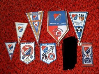 Baník Ostrava vlaječky staré retro