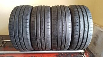 Goodyear 195/40 R17 81V 2x6,5mm 2x5mm - 1