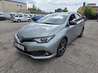 Toyota Auris 1.8 Hybrid Selection