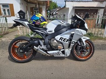 Honda Cbr 1000Rr Top Stav nutno vidět
