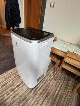Electrolux přenosná klimatizace EXP26U538CW