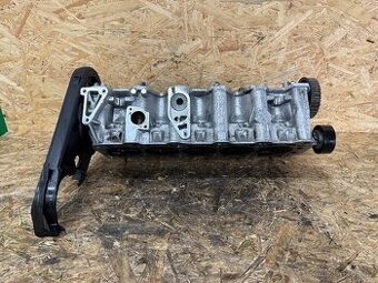 HLAVA MOTORU 2.5 TDI VW T4  074103373G