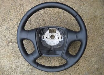 Volant Škoda Octavia 2 kožený
