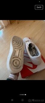 Nike boty bílé