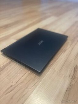 Acer Aspire 7