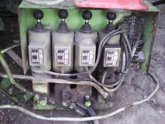 Prodám elektromagnetický hydraulický rozvaděč - 1