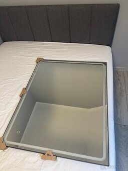Koupelnové/kosmetické zrcadlo