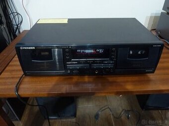 Nabízím tape deck Pioneer CT-W420R. Plně funkční. Jen co je