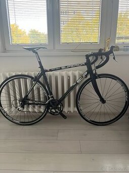 Silniční kolo SUPERIOR